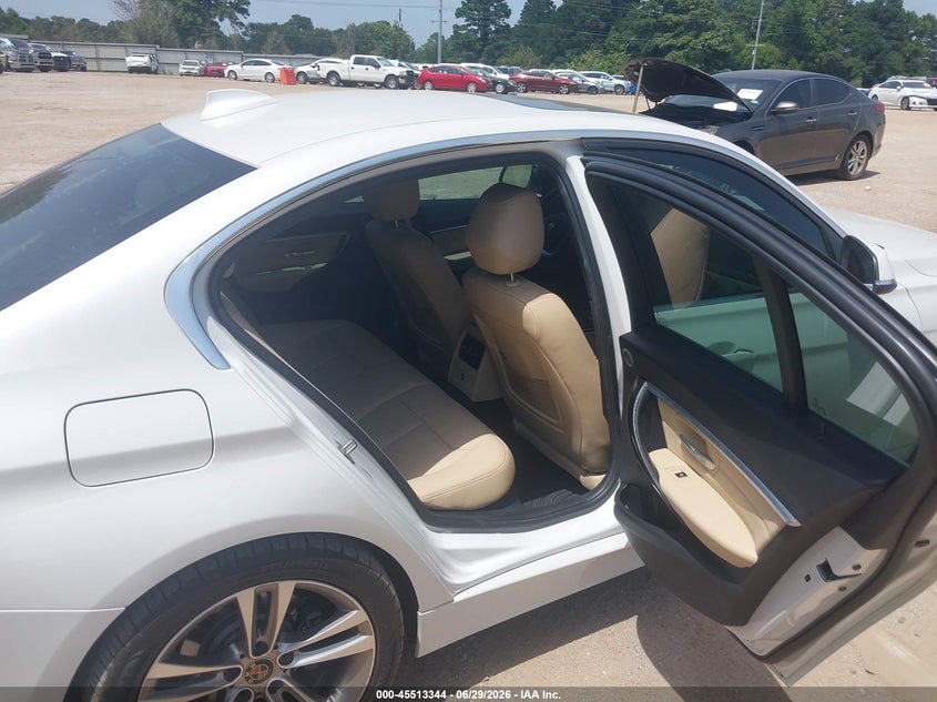 2018 BMW 3er VIN WBA8B9C52JEE81382 IAAI salvage auction — FRONT END, Original (Texas), sold $2,850 on 2026-07-16 (photo 8)