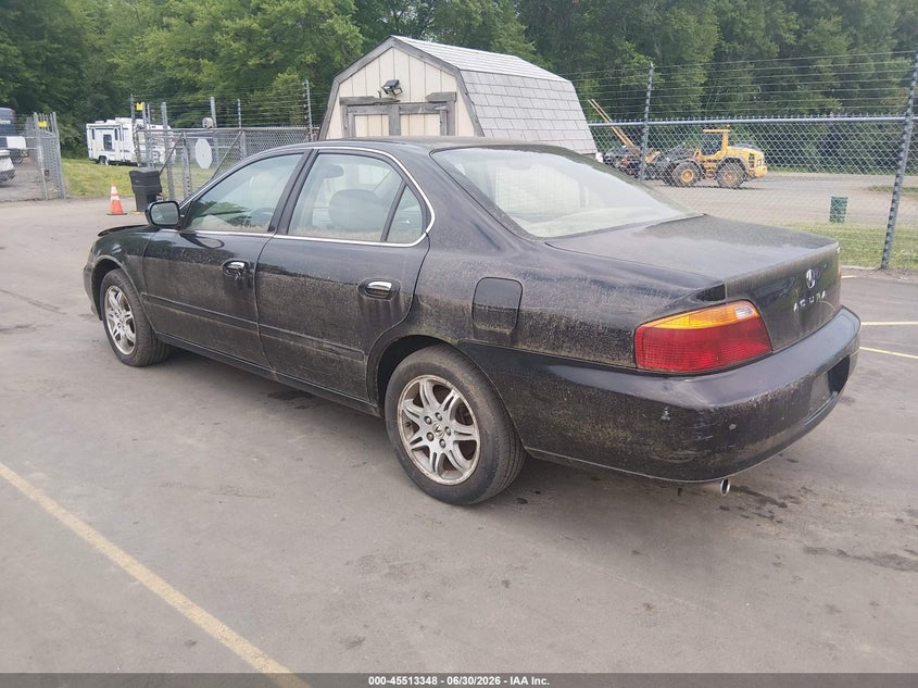 2000 Acura Tl VIN 19UUA5662YA025724 IAAI salvage auction — NORMAL WEAR, Clear (Connecticut), sold $400 on 2026-07-09 (photo 3)
