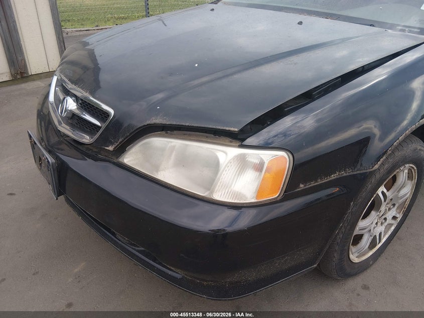 2000 Acura Tl VIN 19UUA5662YA025724 IAAI salvage auction — NORMAL WEAR, Clear (Connecticut), sold $400 on 2026-07-09 (photo 6)