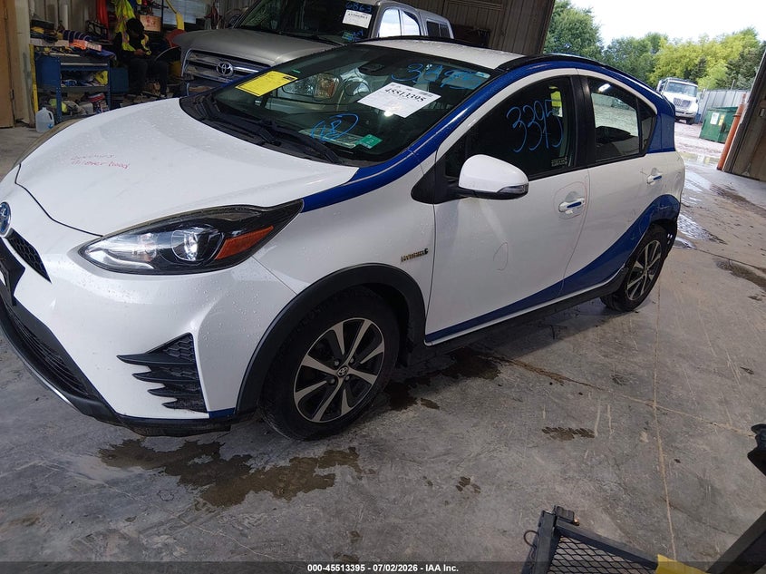 2018 Toyota Prius c VIN JTDKDTB38J1613145 IAAI salvage auction — REAR END, Clear (Wisconsin), sold $300 on 2026-07-29 (photo 2)