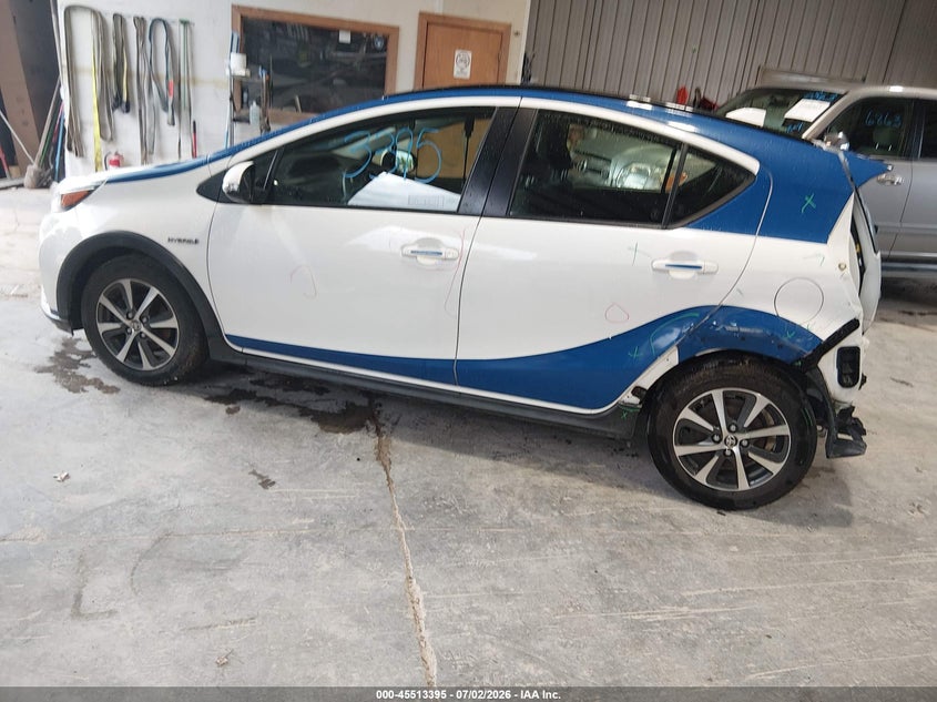 2018 Toyota Prius c VIN JTDKDTB38J1613145 IAAI salvage auction — REAR END, Clear (Wisconsin), sold $300 on 2026-07-29 (photo 3)