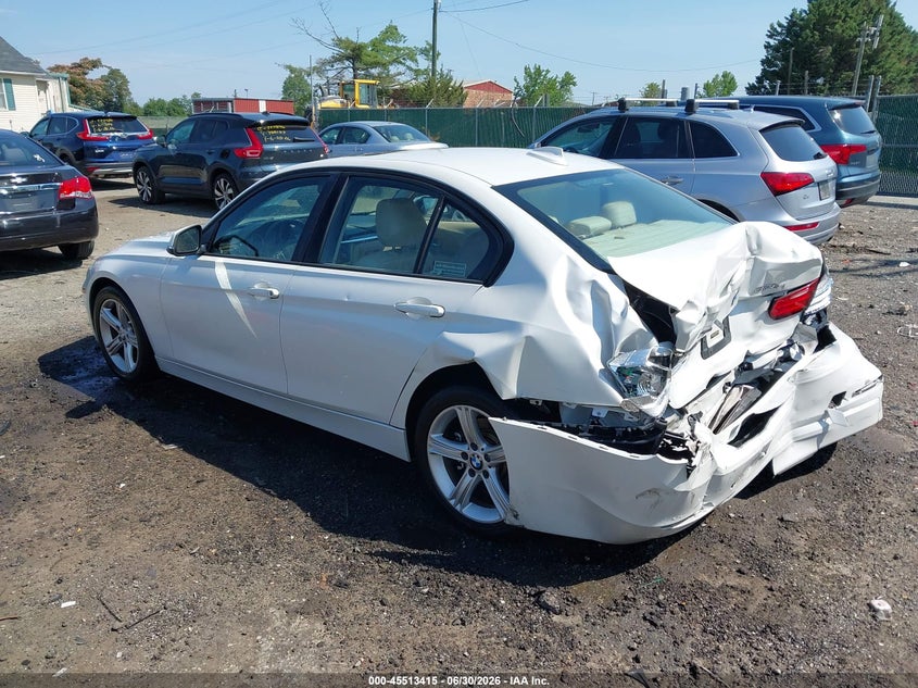 2014 BMW 3er VIN WBA3B3C50EJ980005 IAAI salvage auction — REAR END, Clear (Virginia), sold $2,000 on 2026-08-17 (photo 3)