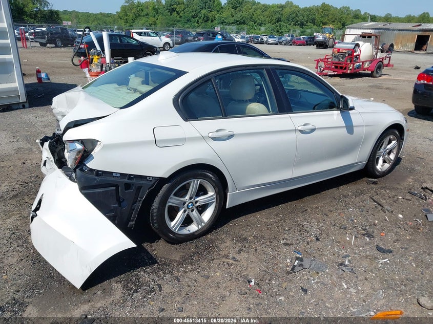 2014 BMW 3er VIN WBA3B3C50EJ980005 IAAI salvage auction — REAR END, Clear (Virginia), sold $2,000 on 2026-08-17 (photo 4)
