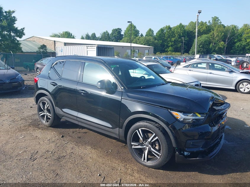 2021 Volvo Xc40 VIN YV4162UM3M2430687 IAAI salvage auction — FRONT END, Salvage (Virginia), sold $10,675 on 2026-08-03 (photo 1)