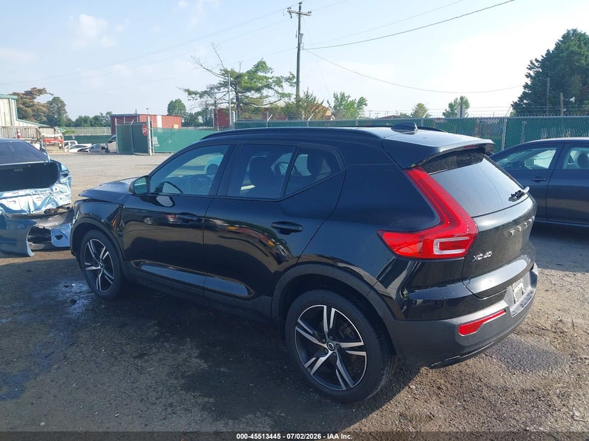 2021 Volvo Xc40 VIN YV4162UM3M2430687 IAAI salvage auction — FRONT END, Salvage (Virginia), sold $10,675 on 2026-08-03 (photo 3)