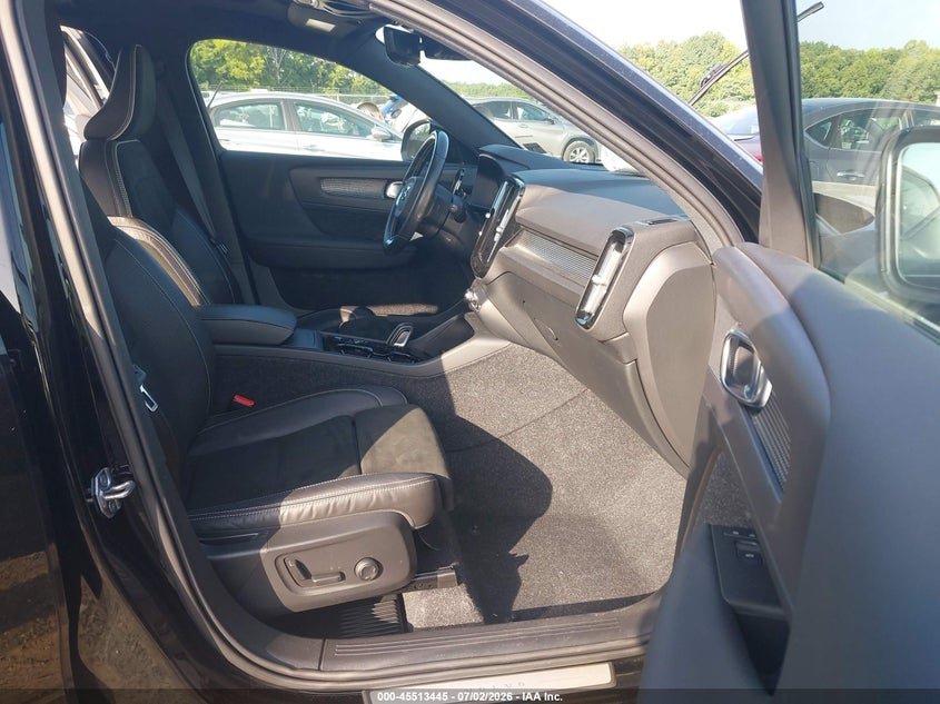 2021 Volvo Xc40 VIN YV4162UM3M2430687 IAAI salvage auction — FRONT END, Salvage (Virginia), sold $10,675 on 2026-08-03 (photo 5)