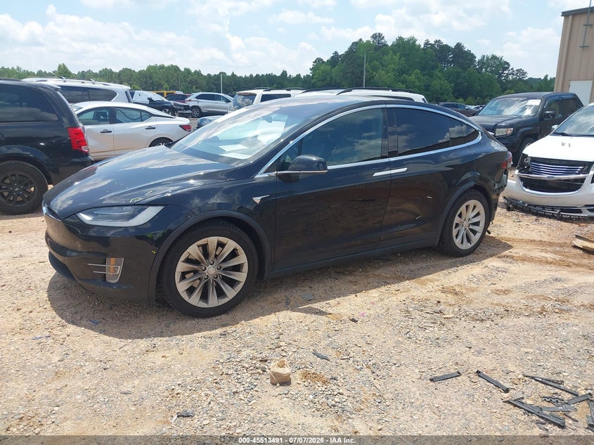 2018 Tesla Model x VIN 5YJXCDE25JF112299 IAAI salvage auction — REAR END, Salvage Title, sold $9,075 on 2026-08-20 (photo 2)