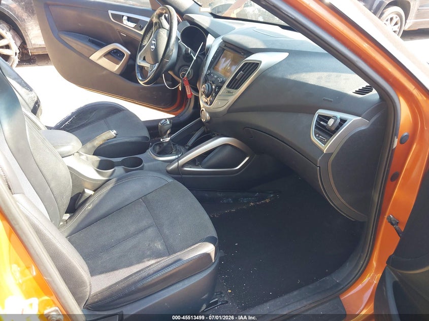 2016 Hyundai Veloster VIN KMHTC6AD7GU250164 IAAI salvage auction — LEFT SIDE, Salvage - Greater Than 75% (Maryland), sold $775 on 2026-07-28 (photo 5)