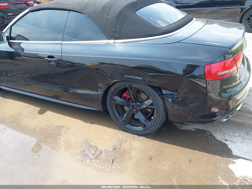 2011 Audi S5 VIN WAUCGAFH5BN005810 IAAI salvage auction — LEFT SIDE, Rebuildable (Florida), sold $1,675 on 2026-07-29 (photo 6)