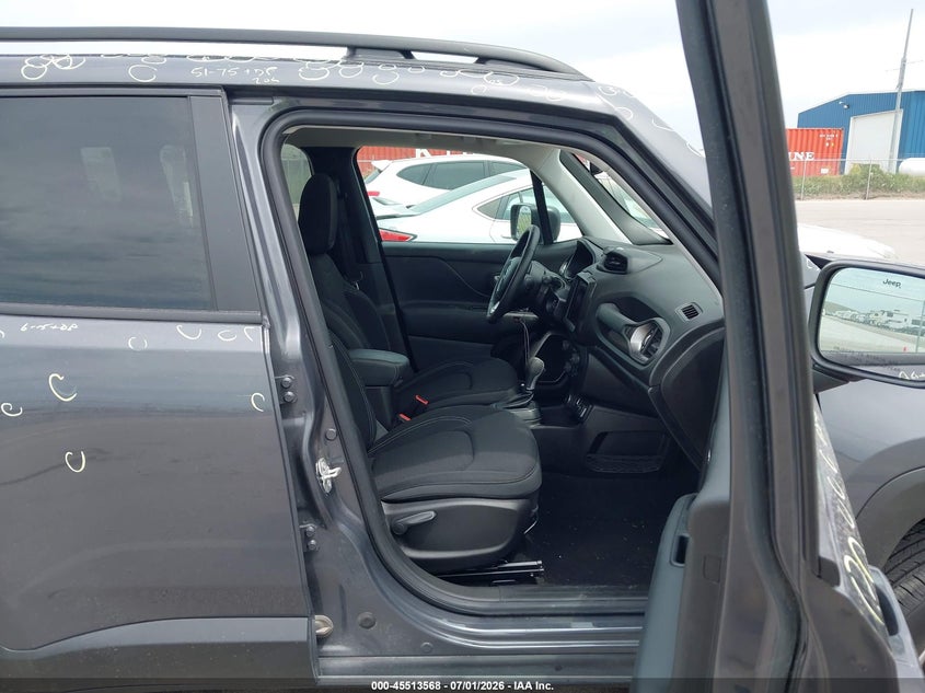 2023 Jeep Renegade VIN ZACNJDB18PPP42633 IAAI salvage auction — HAIL, Salvage Title, sold $500 on 2026-07-30 (photo 5)