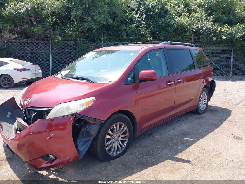2011 Toyota Sienna VIN 5TDYK3DC0BS112221 IAAI salvage auction — REAR END, Salvage (Pennsylvania), sold $925 on 2026-07-31 (photo 2)