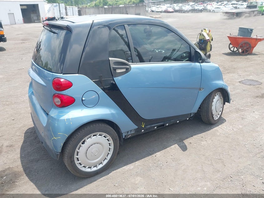 2013 Smart Fortwo VIN WMEEJ3BA4DK681995 IAAI salvage auction — FRONT & REAR, Salvage Title, sold $625 on 2026-07-21 (photo 4)