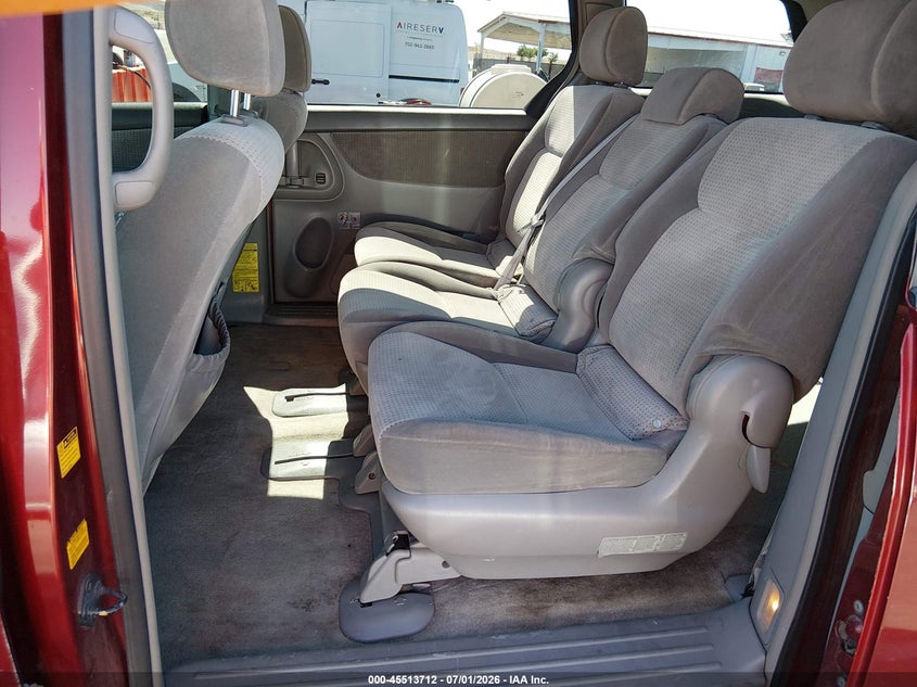 2008 Toyota Sienna VIN 5TDZK23C28S203676 IAAI salvage auction — FRONT END, Salvage (Nevada), sold $550 on 2026-07-10 (photo 8)