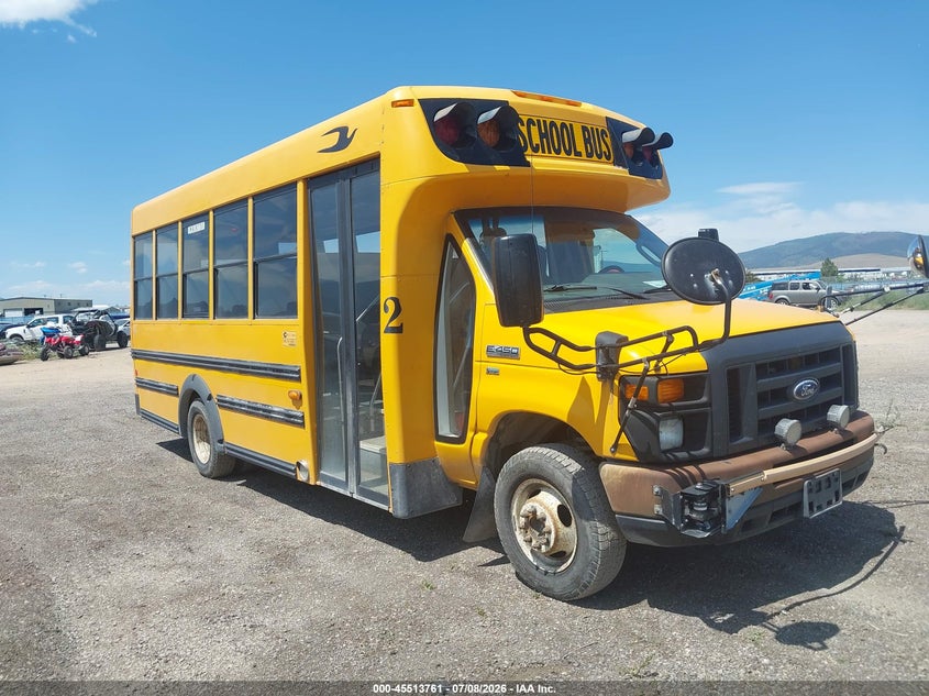2016 Ford Econoline VIN 1FDEE4FL9GDC13835 — IAAI salvage auction photo
