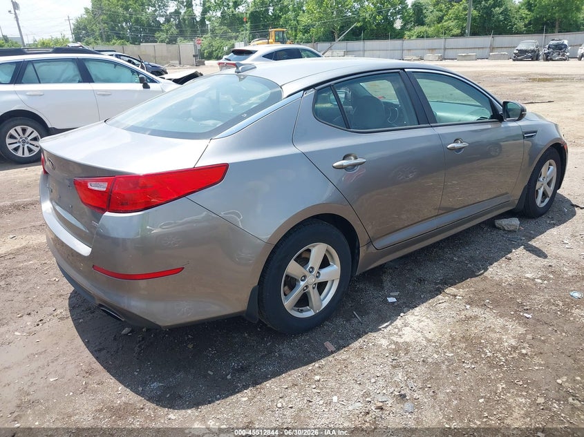 2015 Kia Optima VIN 5XXGM4A74FG518867 IAAI salvage auction — NORMAL WEAR, Original (Ohio), sold $425 on 2026-07-30 (photo 4)