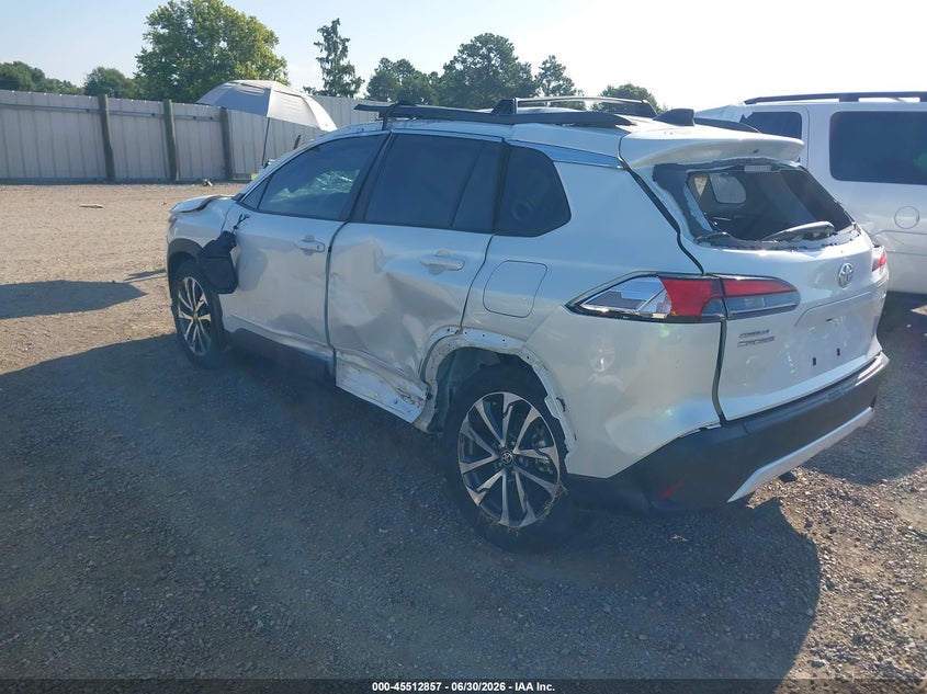 2025 Toyota Corolla cross VIN 7MUEAAAGXSV143130 IAAI salvage auction — ROLLOVER, Salvage Title, sold $3,850 on 2026-08-01 (photo 3)