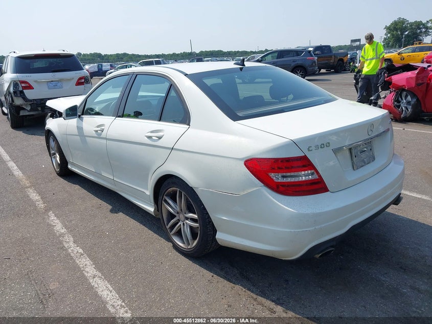 2012 Mercedes-benz C-klasse VIN WDDGF8BB6CR205189 IAAI salvage auction — FRONT END, Salvage (New Jersey), sold $550 on 2026-08-17 (photo 3)