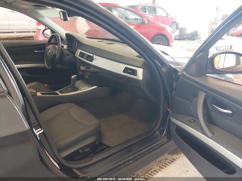 2008 BMW 3 series VIN WBAVT73578FZ37480 IAAI salvage auction — NORMAL WEAR, Clear (Michigan), sold $425 on 2026-07-21 (photo 5)