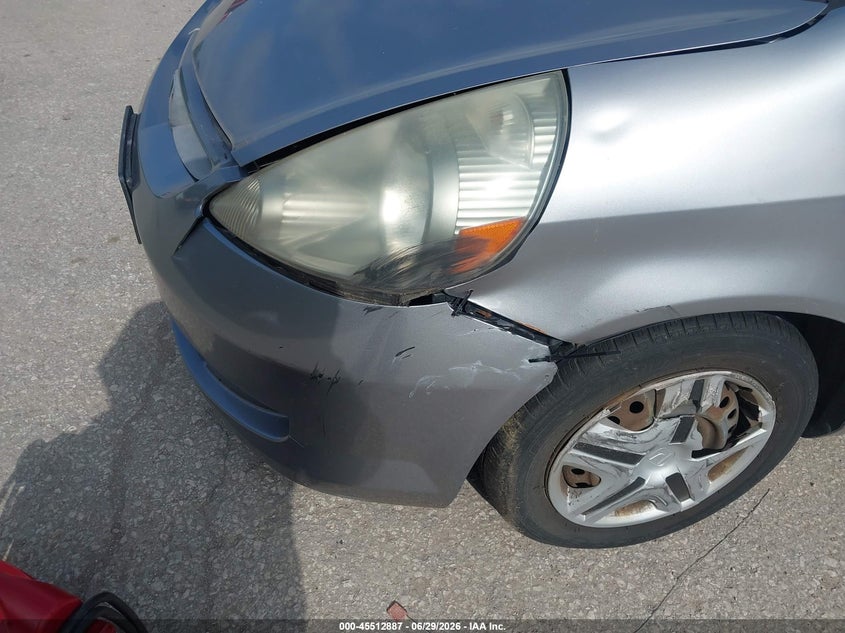 2007 Honda Fit VIN JHMGD38417S014482 IAAI salvage auction — NORMAL WEAR, Clear (Kansas), sold $550 on 2026-07-29 (photo 6)