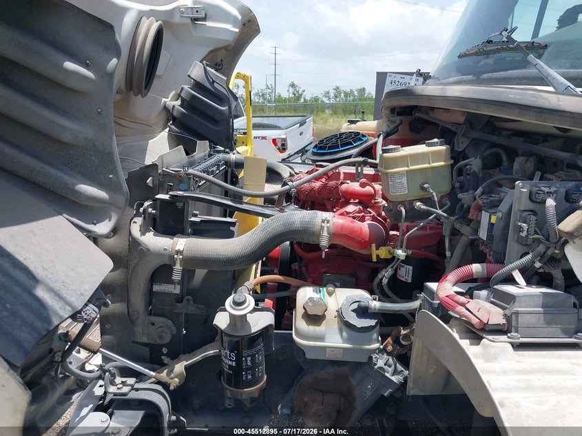 2015 Freightliner M2 106 VIN 1FVACWDU3FHGA2335 IAAI salvage auction — FRONT END, Enterprise Vehicles Clear Only (Texas), sold $7,850 on 2026-08-03 (photo 9)