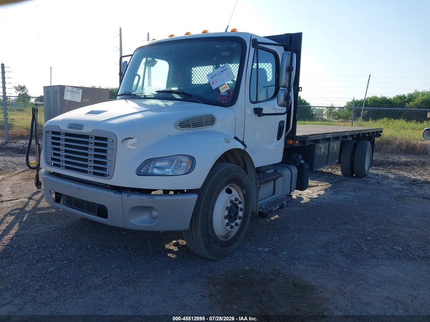 2015 Freightliner M2 106 VIN 1FVACWDU3FHGA2335 IAAI salvage auction — FRONT END, Enterprise Vehicles Clear Only (Texas), sold $7,850 on 2026-08-03 (photo 2)
