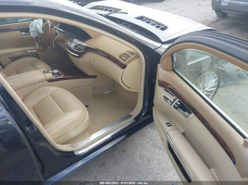 2010 Mercedes-benz S class VIN WDDNG8GB9AA304565 IAAI salvage auction — FRONT END, Salvage (Texas), sold $425 on 2026-07-29 (photo 5)