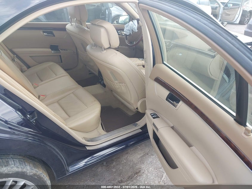 2010 Mercedes-benz S class VIN WDDNG8GB9AA304565 IAAI salvage auction — FRONT END, Salvage (Texas), sold $425 on 2026-07-29 (photo 8)