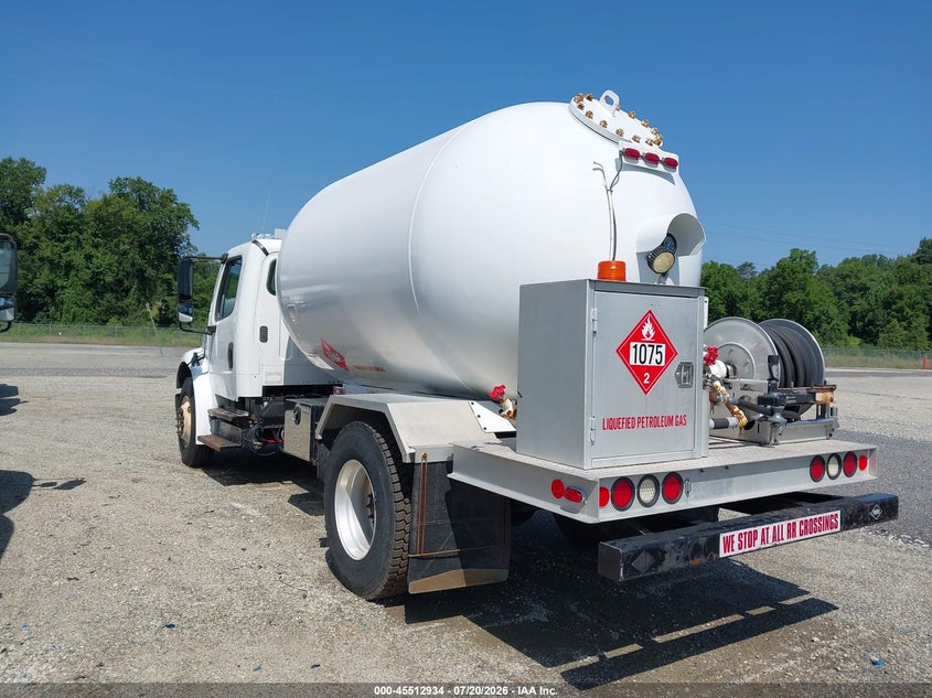 2018 Freightliner S2g VIN 4UZAEDE30JCJM2988 IAAI salvage auction — SIDE, Clear (Maryland), sold $2,050 on 2026-09-26 (photo 3)