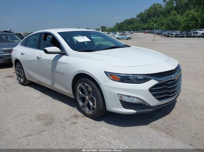2024 Chevrolet Malibu VIN 1G1ZD5ST2RF164045 IAAI salvage auction — LEFT FRONT, Salvage Title, sold $7,900 on 2026-07-15 (photo 1)