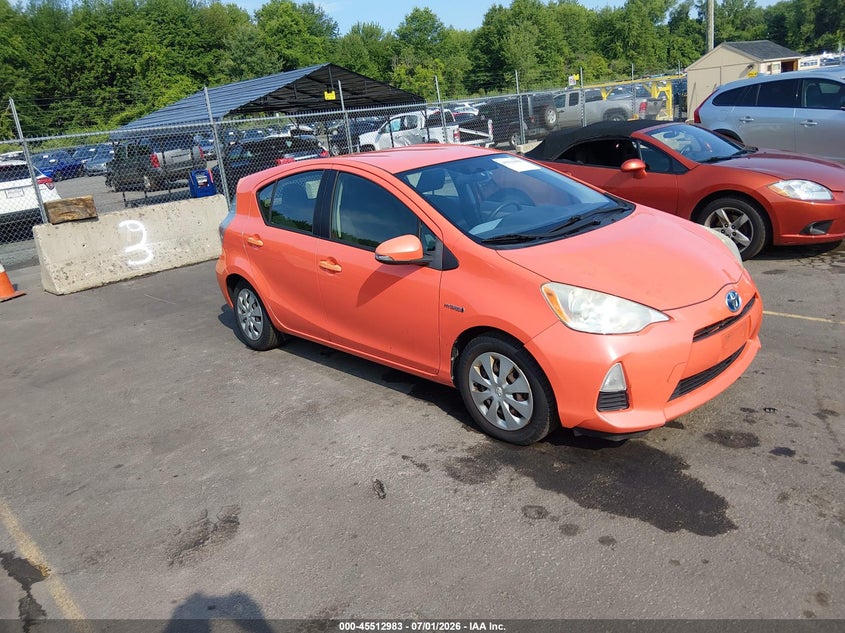 2012 Toyota Prius c VIN JTDKDTB35C1000550 IAAI salvage auction — NORMAL WEAR, Clear (Connecticut), sold $1,375 on 2026-07-09 (photo 1)