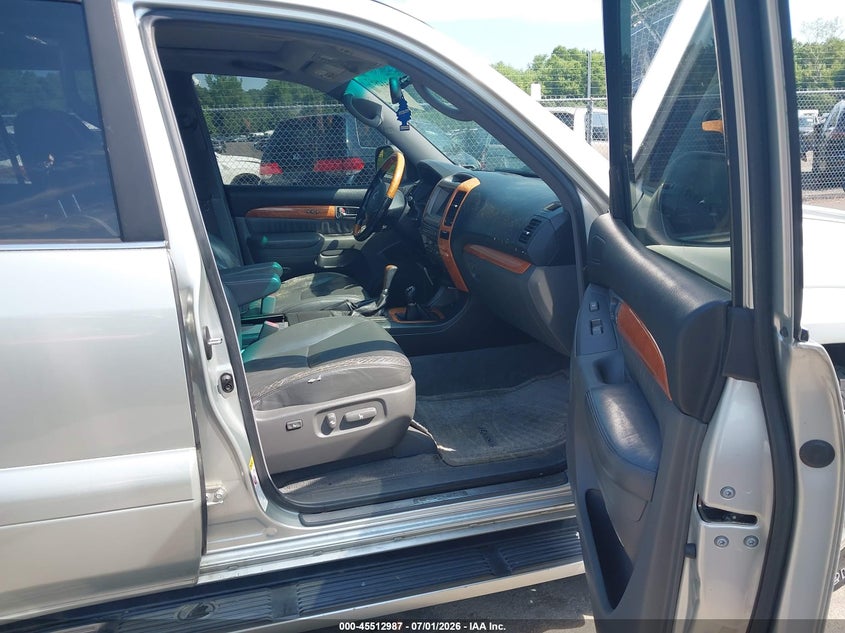2005 Lexus Gx 470 VIN JTJBT20X850072254 IAAI salvage auction — NORMAL WEAR, Clear (Massachusetts), sold $2,600 on 2026-07-16 (photo 5)