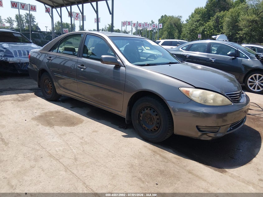 2006 Toyota Camry VIN JTDBE30KX63056676 IAAI salvage auction — FRONT END, Salvage - Greater Than 75% (Maryland), sold $600 on 2026-07-30 (photo 1)