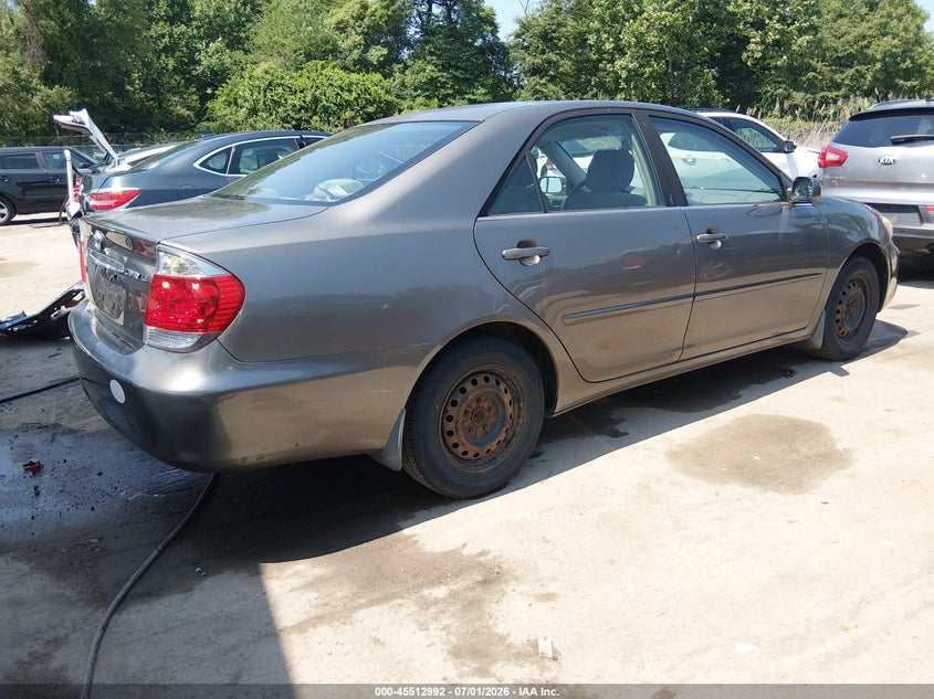 2006 Toyota Camry VIN JTDBE30KX63056676 IAAI salvage auction — FRONT END, Salvage - Greater Than 75% (Maryland), sold $600 on 2026-07-30 (photo 4)