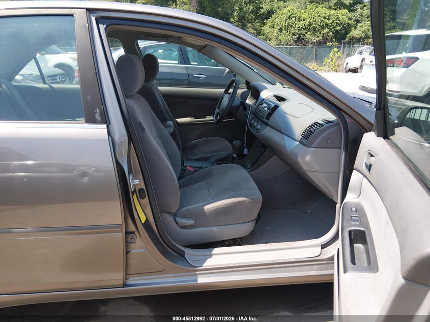 2006 Toyota Camry VIN JTDBE30KX63056676 IAAI salvage auction — FRONT END, Salvage - Greater Than 75% (Maryland), sold $600 on 2026-07-30 (photo 5)