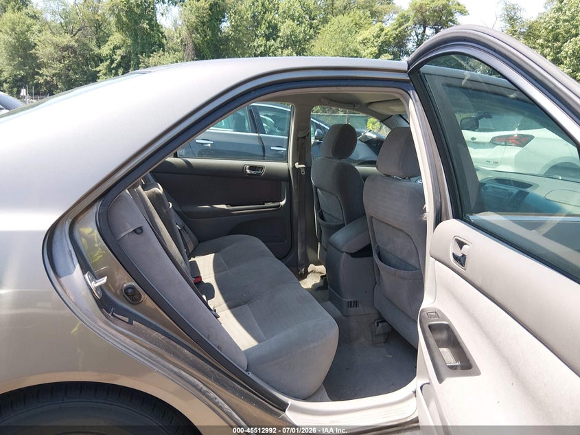 2006 Toyota Camry VIN JTDBE30KX63056676 IAAI salvage auction — FRONT END, Salvage - Greater Than 75% (Maryland), sold $600 on 2026-07-30 (photo 8)