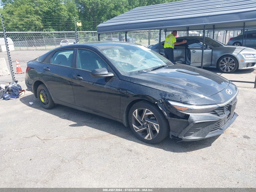 2025 Hyundai Elantra VIN KMHLM4DG0SU011507 IAAI salvage auction — LEFT FRONT, Salvage (Connecticut), sold $3,800 on 2026-07-30 (photo 1)
