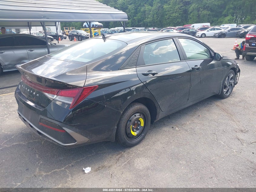 2025 Hyundai Elantra VIN KMHLM4DG0SU011507 IAAI salvage auction — LEFT FRONT, Salvage (Connecticut), sold $3,800 on 2026-07-30 (photo 4)