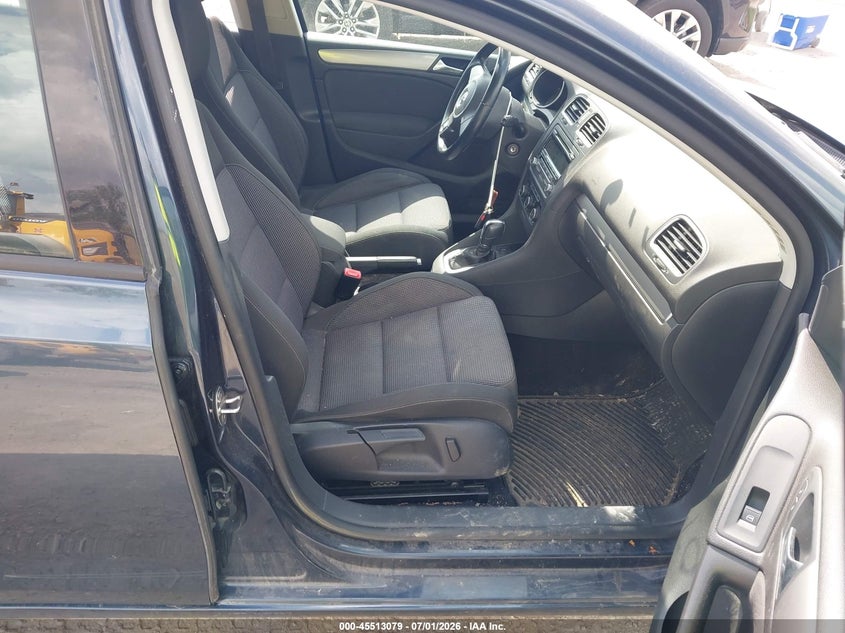 2013 Volkswagen Golf VIN WVWDB7AJ3DW140591 IAAI salvage auction — NORMAL WEAR, Clear (New York), sold $475 on 2026-07-30 (photo 5)