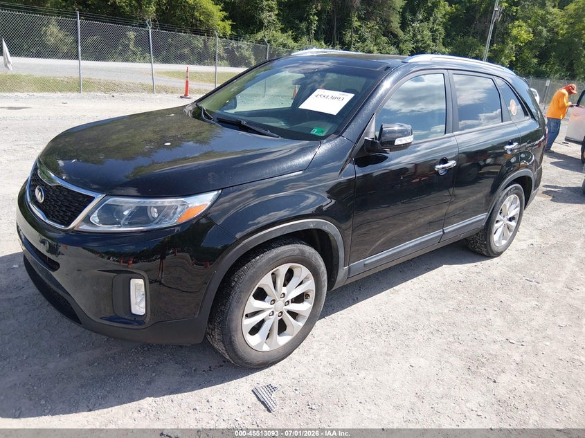 2015 Kia Sorento VIN 5XYKU4A70FG587223 IAAI salvage auction — NORMAL WEAR, Clear (Virginia), sold $1,400 on 2026-07-28 (photo 2)