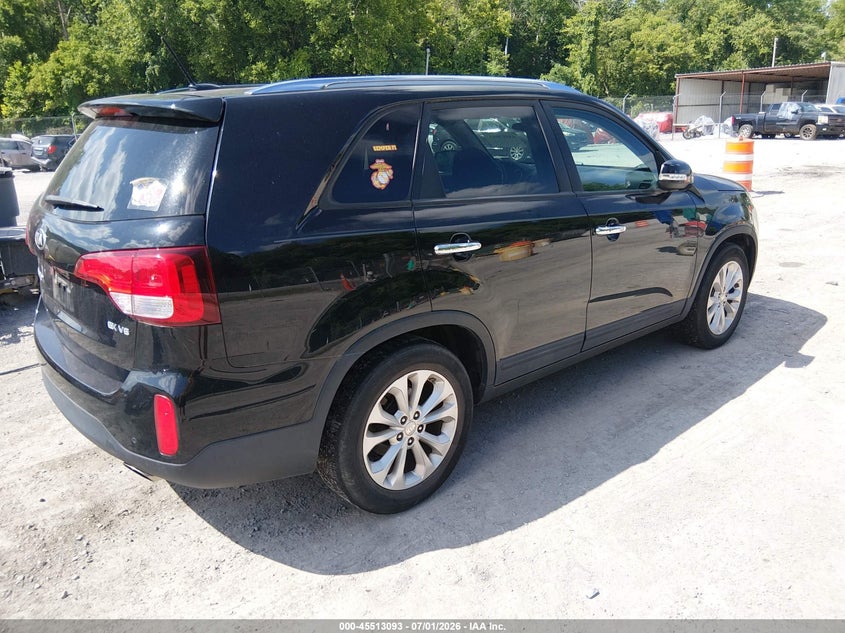 2015 Kia Sorento VIN 5XYKU4A70FG587223 IAAI salvage auction — NORMAL WEAR, Clear (Virginia), sold $1,400 on 2026-07-28 (photo 4)