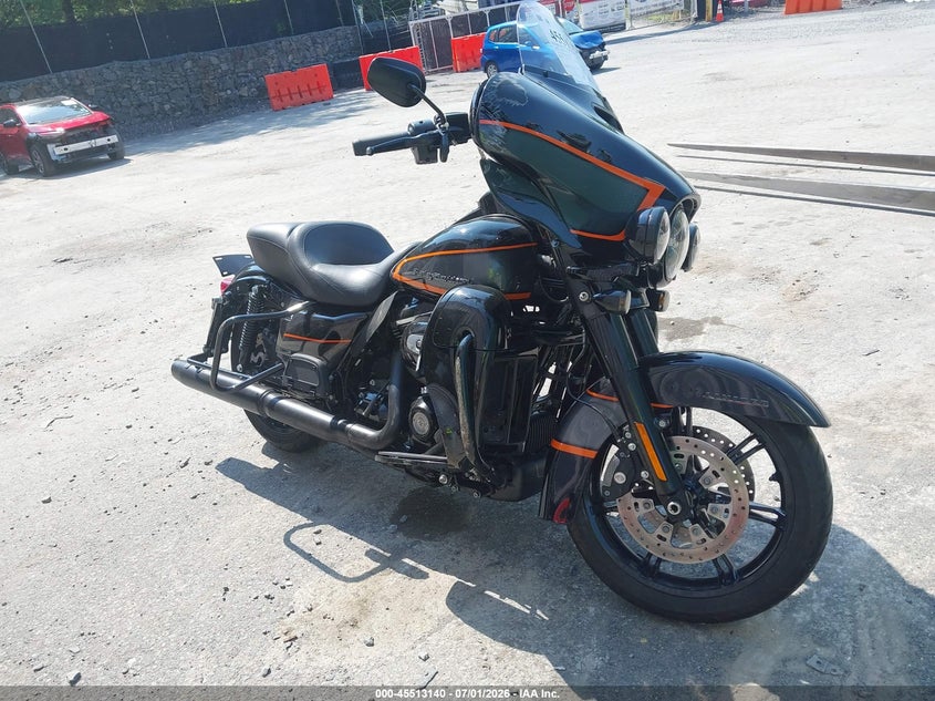 2022 Harley-davidson Electra glide VIN 1HD1KEF12NB666928 IAAI salvage auction — RIGHT FRONT, Salvage Title, sold $7,650 on 2026-07-28 (photo 1)