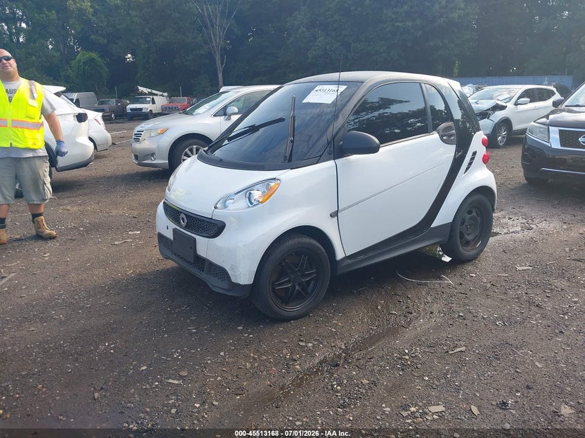 2013 Smart Fortwo VIN WMEEJ3BA7DK695406 IAAI salvage auction — NORMAL WEAR, Clear (Florida), sold $500 on 2026-07-07 (photo 2)