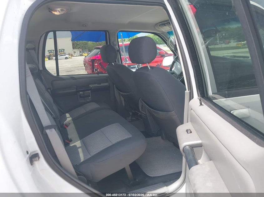 2004 Ford Explorer sport trac VIN 1FMZU77K24UC34484 IAAI salvage auction — NORMAL WEAR, Clear (Georgia), sold $850 on 2026-07-09 (photo 8)