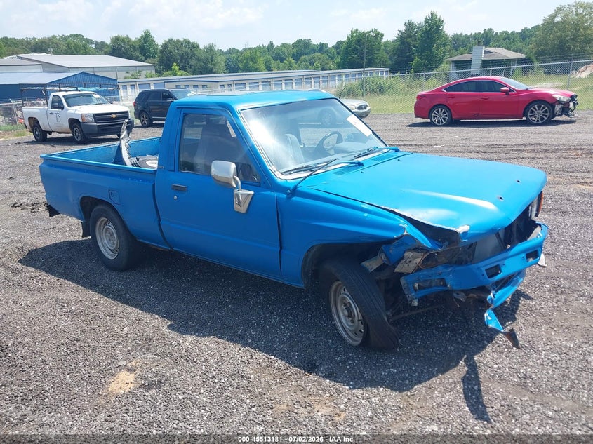1986 Toyota Pickup VIN JT4RN50R3G0218853 IAAI salvage auction — RIGHT FRONT, Salvage (Idaho), sold $525 on 2026-07-28 (photo 1)