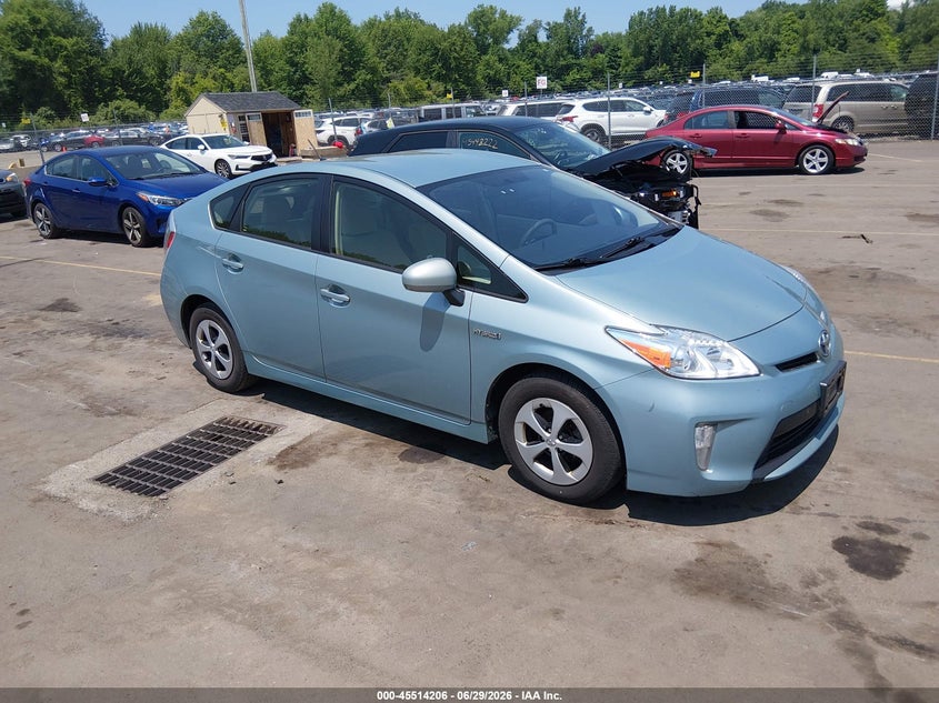 2014 Toyota Prius VIN JTDKN3DU0E1778860 IAAI salvage auction — NORMAL WEAR, Clear (Connecticut), sold $2,400 on 2026-07-09 (photo 1)