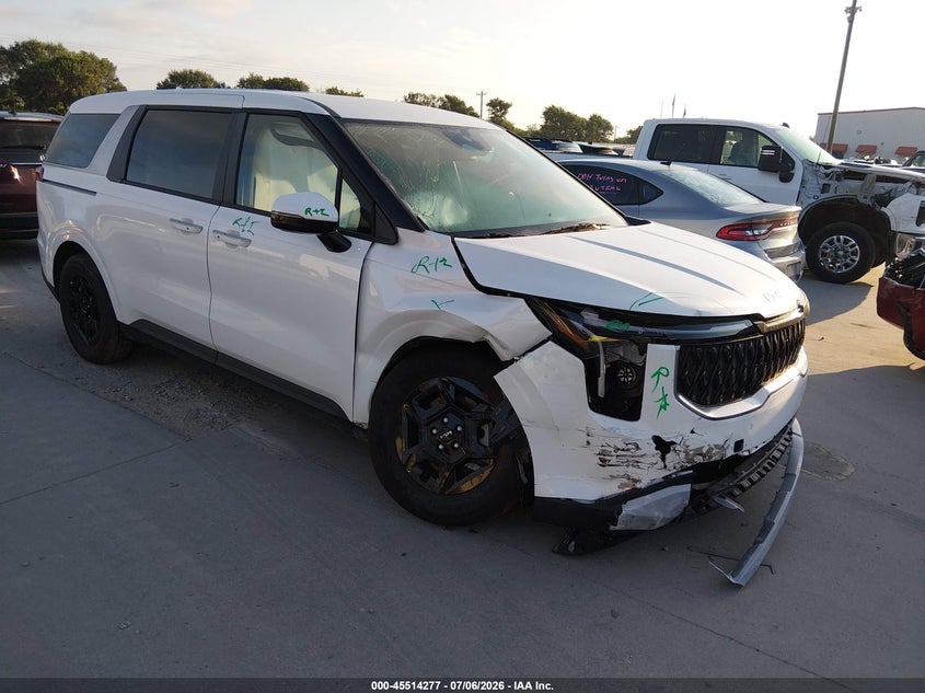 2026 Kia Carnival VIN KNDNB5K33T6623537 IAAI salvage auction — RIGHT FRONT, Enterprise Vehicles Clear Only (Texas), sold $10,300 on 2026-07-07 (photo 1)