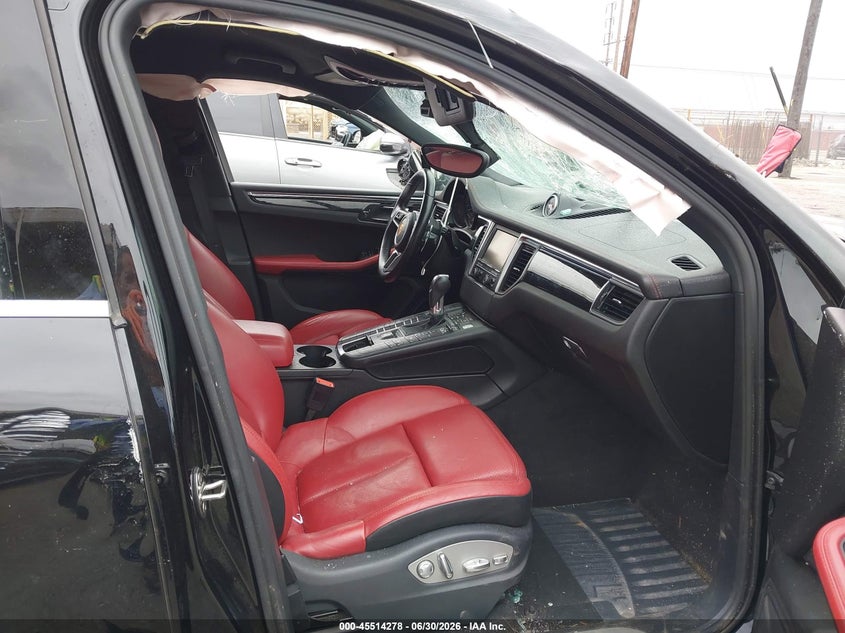 2015 Porsche Macan VIN WP1AB2A55FLB44279 IAAI salvage auction — ROLLOVER, Salvage (California), sold $1,650 on 2026-07-21 (photo 5)
