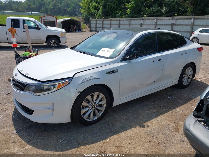 2018 Kia Optima VIN 5XXGU4L31JG205679 IAAI salvage auction — LEFT SIDE, Salvage Title, sold $1,750 on 2026-07-29 (photo 2)