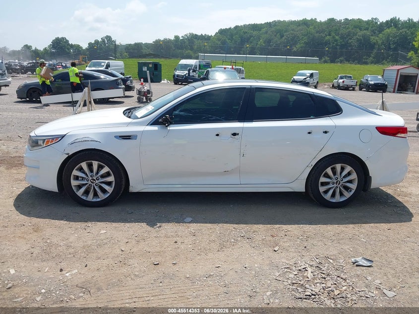 2018 Kia Optima VIN 5XXGU4L31JG205679 IAAI salvage auction — LEFT SIDE, Salvage Title, sold $1,750 on 2026-07-29 (photo 6)