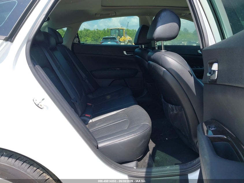 2018 Kia Optima VIN 5XXGU4L31JG205679 IAAI salvage auction — LEFT SIDE, Salvage Title, sold $1,750 on 2026-07-29 (photo 8)